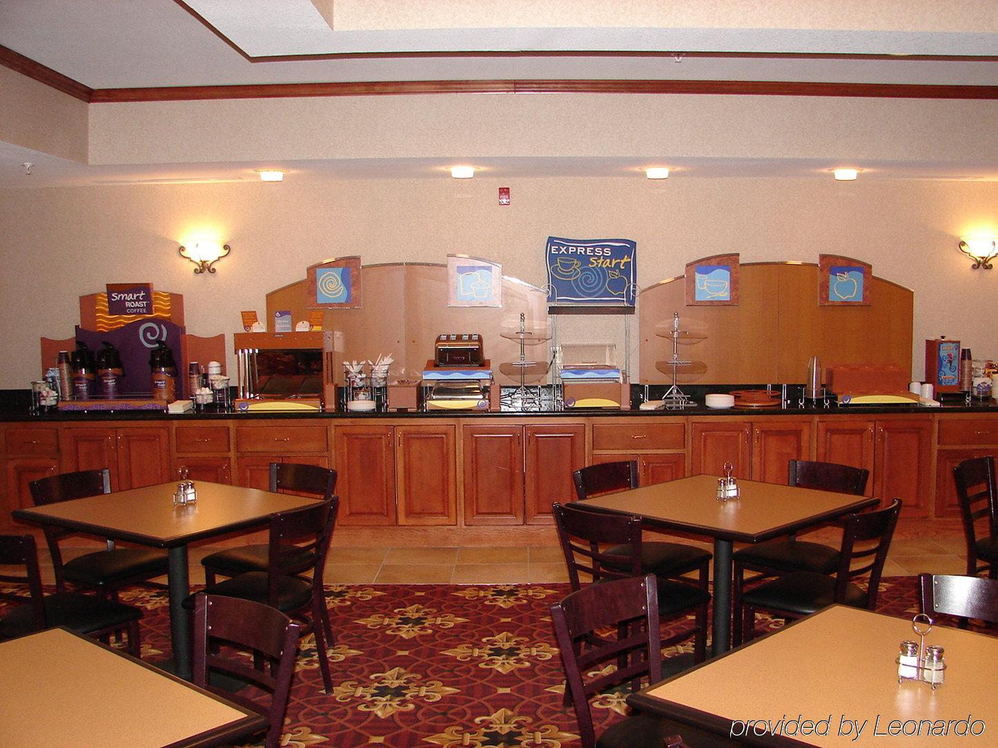 Holiday Inn Express Hotel & Suites Fort Collins, An Ihg Hotel Restaurant photo